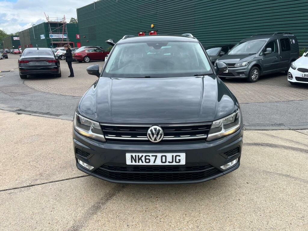 Volkswagen Tiguan Suv 2.0 Tdi Se Navigation Euro 6 Ss 20176 NK67OJG Grey #2