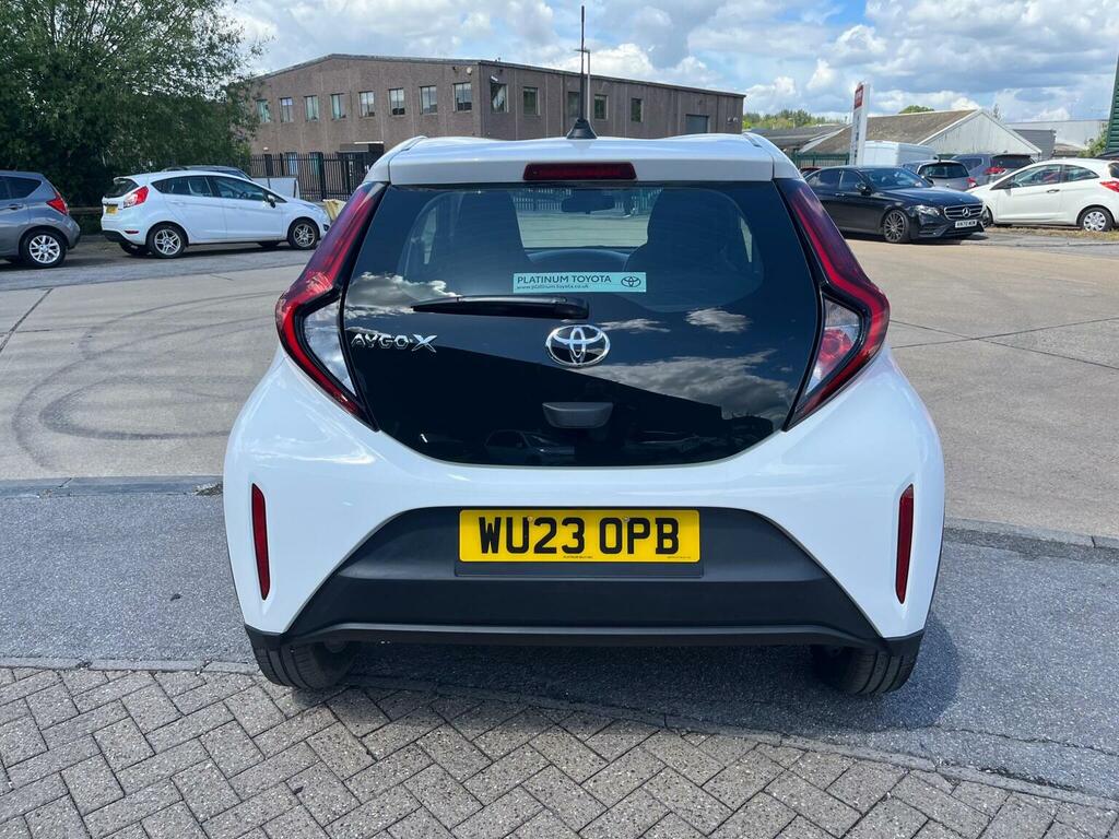 Toyota Aygo X Hatchback 1.0 Vvt-i Pure Euro 6 Ss 202323 WU23OPB White #5