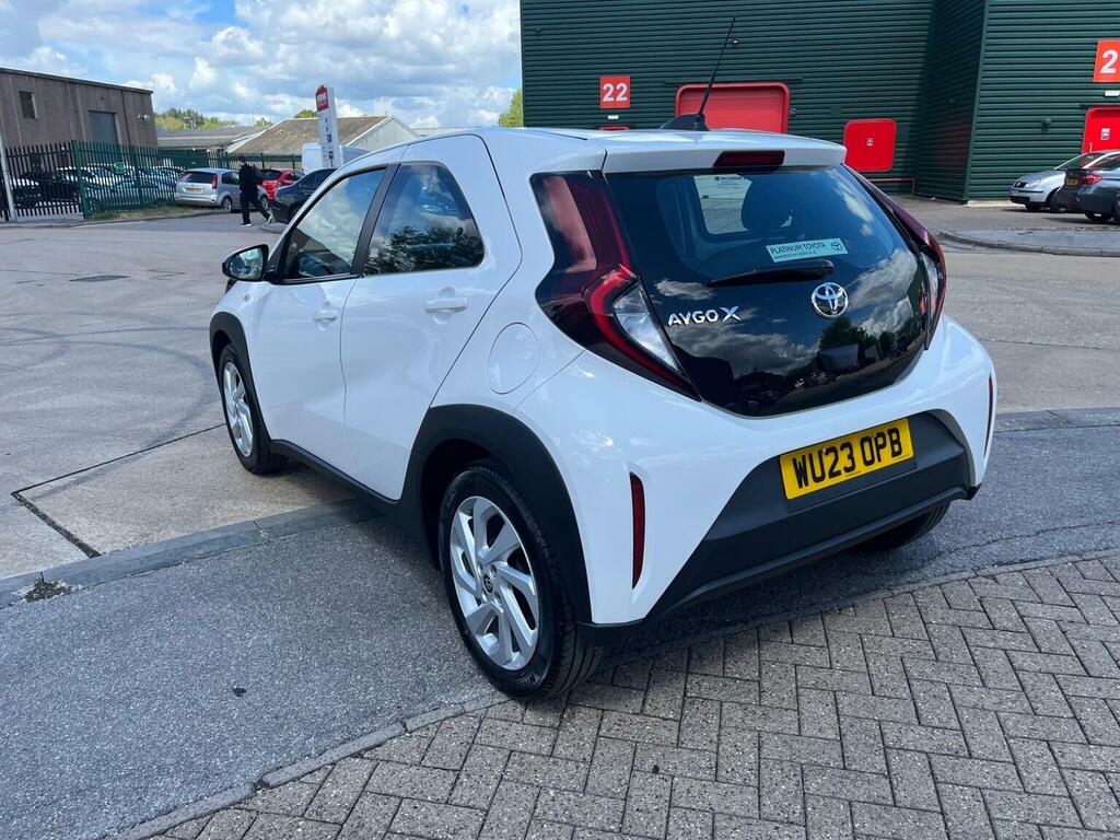 Toyota Aygo X Hatchback 1.0 Vvt-i Pure Euro 6 Ss 202323 WU23OPB White #4