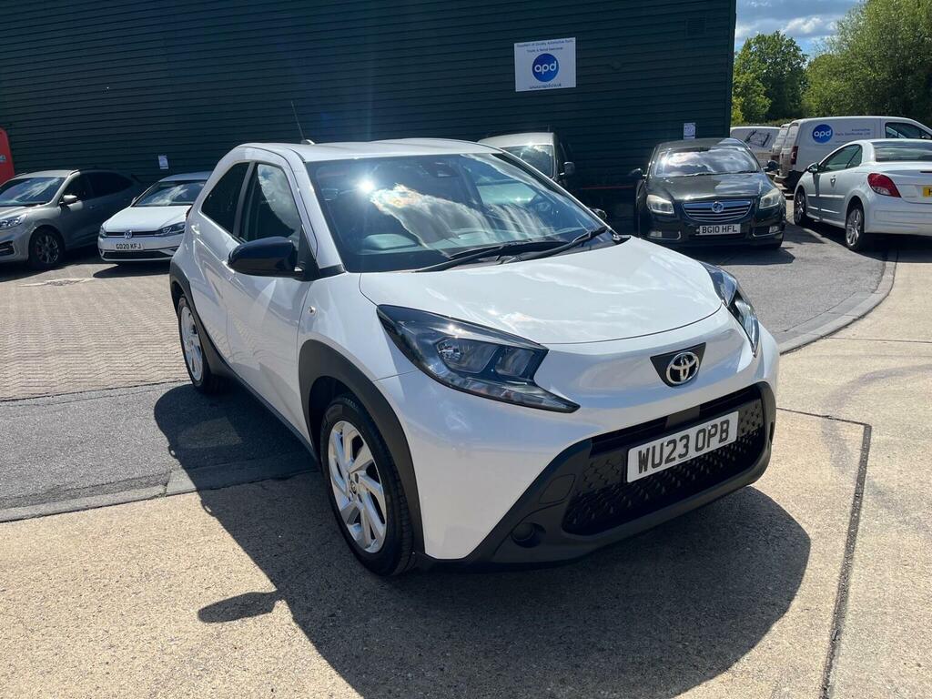 Toyota Aygo X Hatchback 1.0 Vvt-i Pure Euro 6 Ss 202323 White