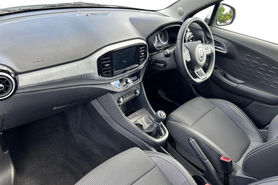 MG MG3 1.5 Vti-tech Exclusive Nav Euro 6 Ss MJ73EJL White #3
