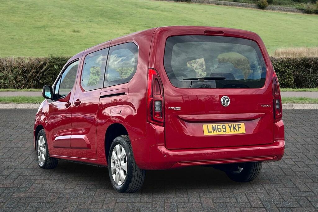 Vauxhall Combo Life 1.5 Turbo D Blueinjection Energy XL Mpv Euro 6 S Red #3