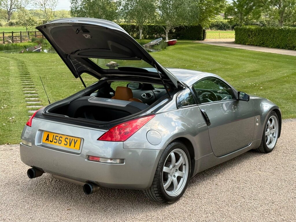Nissan 350Z  Silver #18