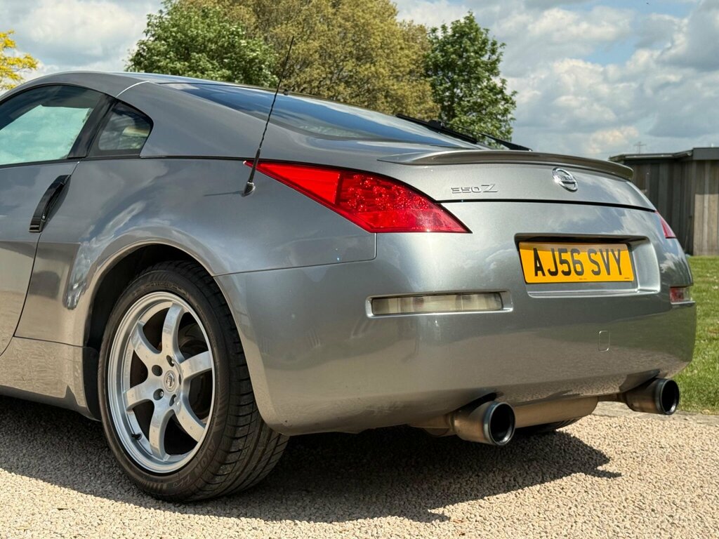 Nissan 350Z  Silver #8