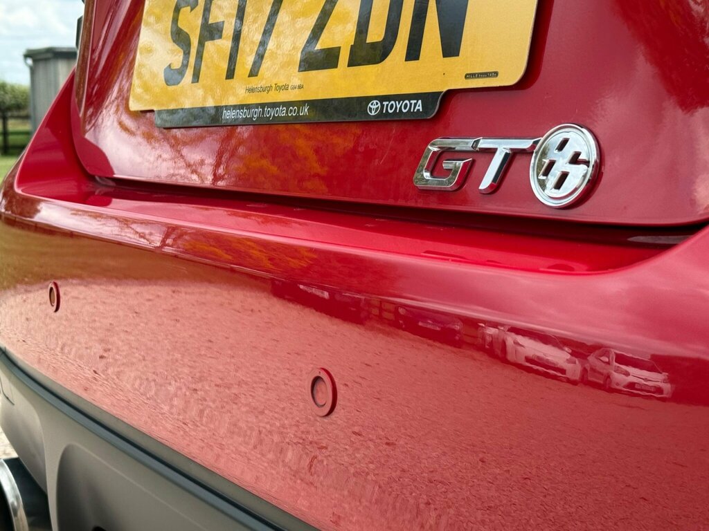 Toyota GT86 D-4s Pro White #12