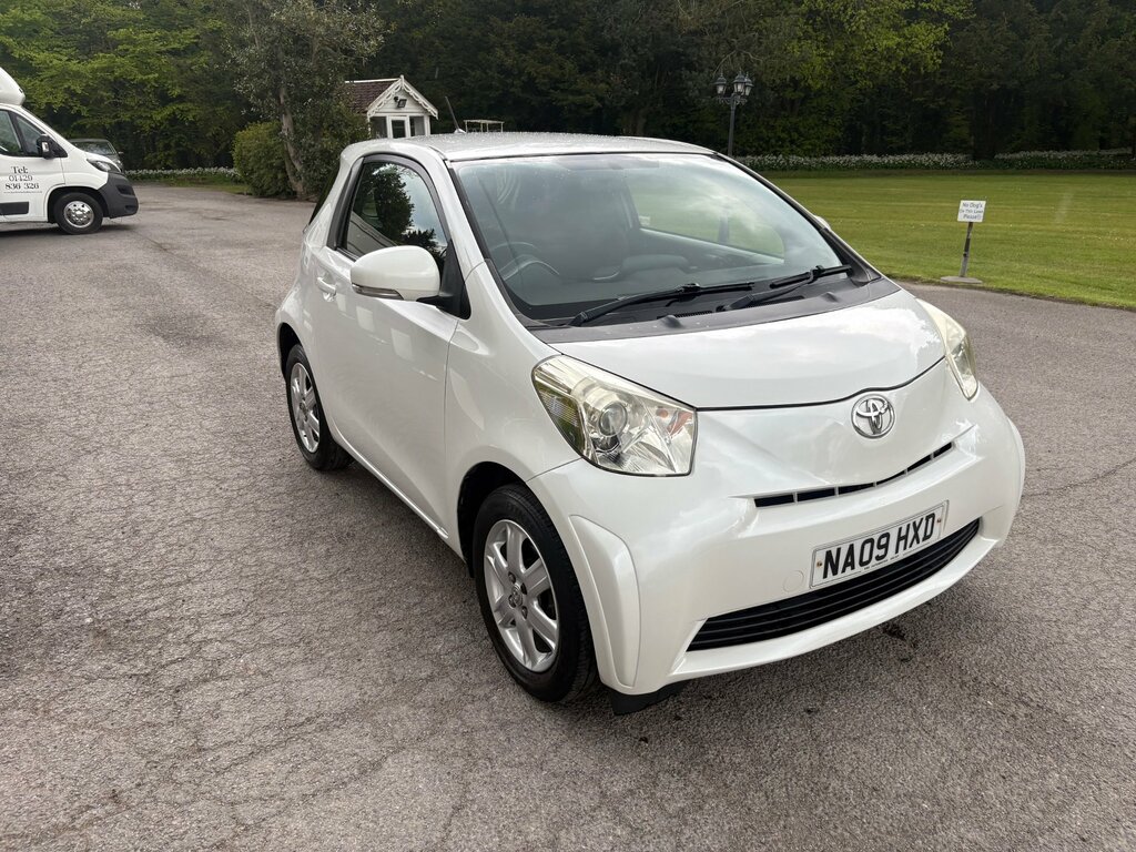 Toyota IQ 1.0 Vvt-i Hatchback Euro 4 68 B White #5