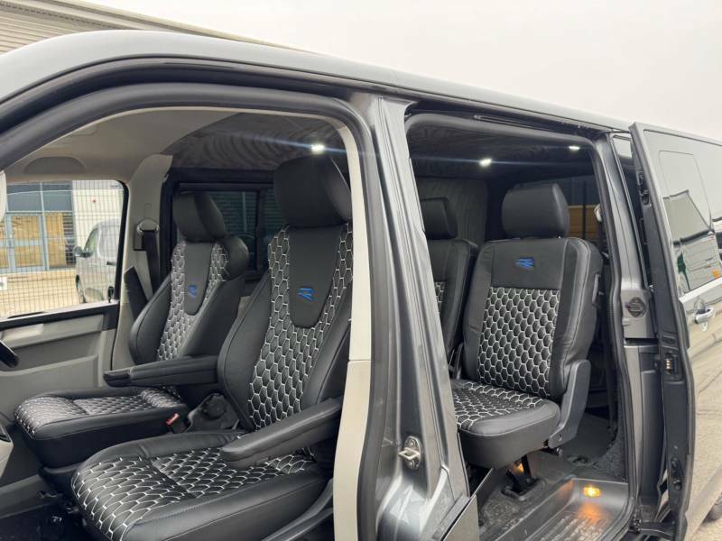 Volkswagen Transporter 2.0 Bitdi T32 Bluemotion Tech Highline Kombi Dsg F VN19NEY Grey #2