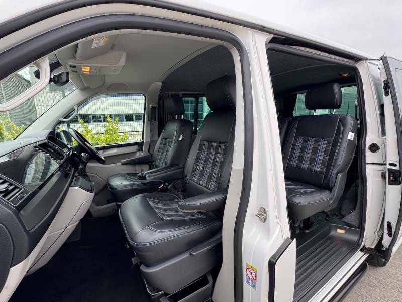Volkswagen Transporter 2.0 Tdi T30 Bluemotion Tech Edition Kombi Dsg Fwd PF19SXR White #2