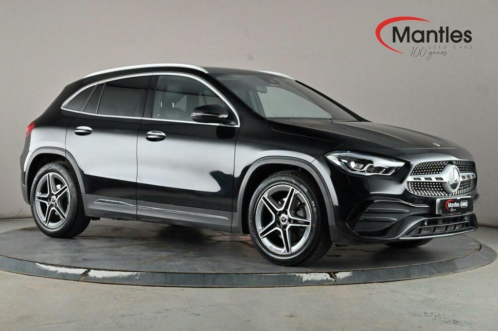 Mercedes-Benz GLA Class 1.3 Gla180 Amg Line Suv 7G Dct Ss Black
