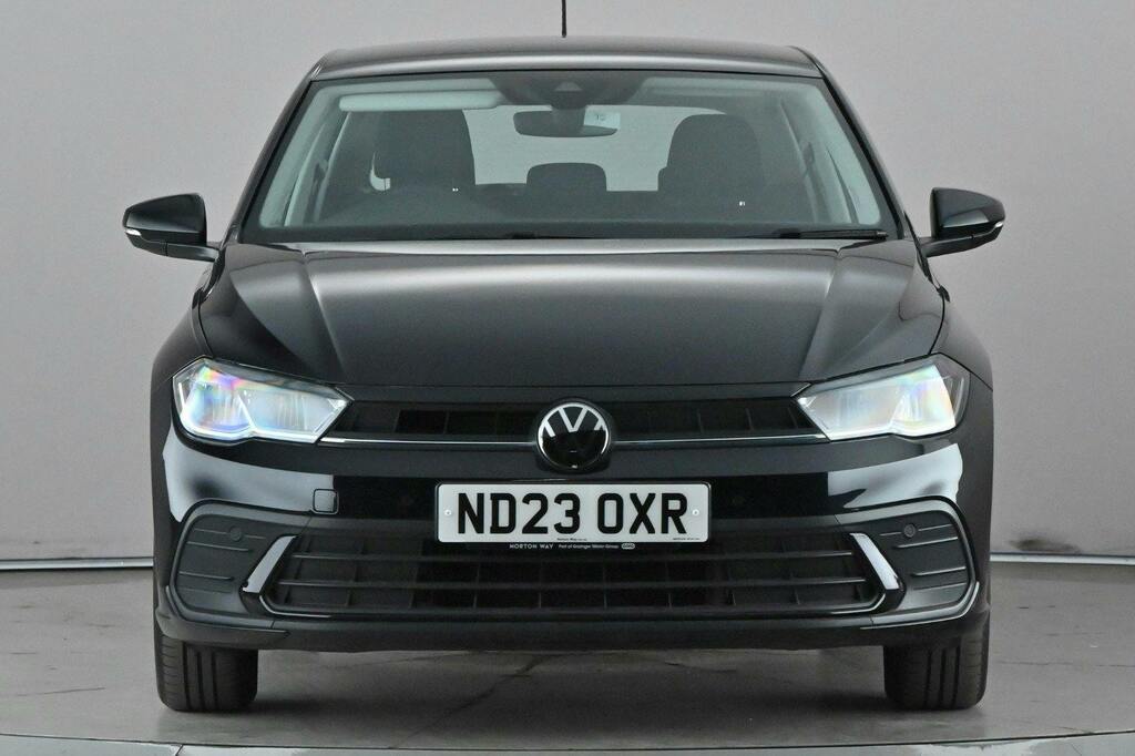 Volkswagen Polo 1.0 Tsi Life Hatchback Ss ND23OXR Black #2