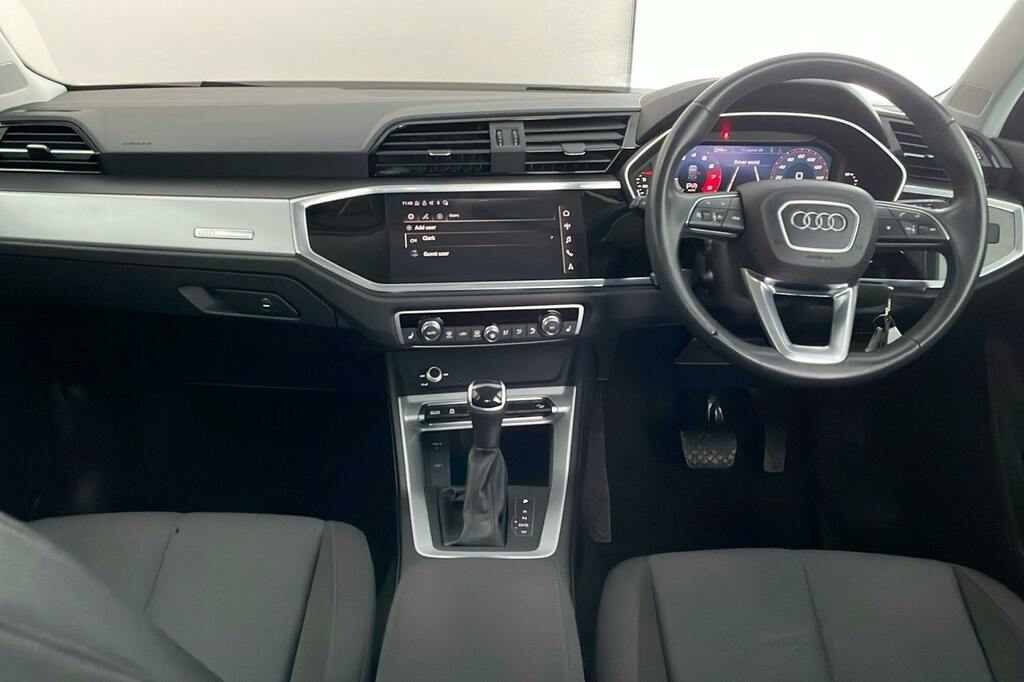 Audi Q3 1.5 Tfsi Cod 35 Technik Suv S Tronic LL72KUN Grey #4