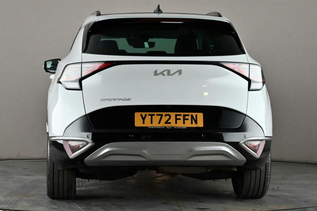 Kia Sportage 1.6 Crdi Mhev 4 Suv Hybrid Dct Awd S YT72FFN White #6