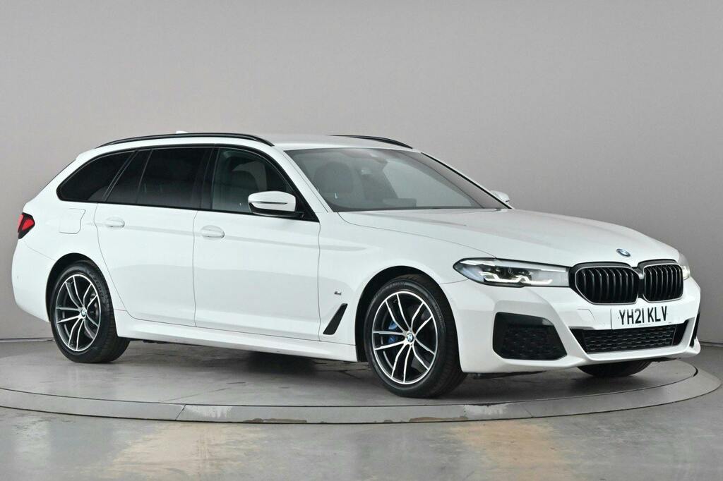 BMW 5 Series 2.0 530E 12Kwh M Sport Touring Plug In White