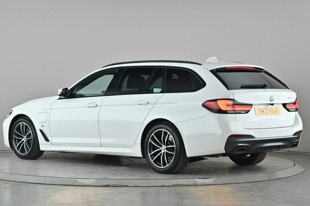 BMW 5 Series 2.0 530E 12Kwh M Sport Touring Plug In White #3