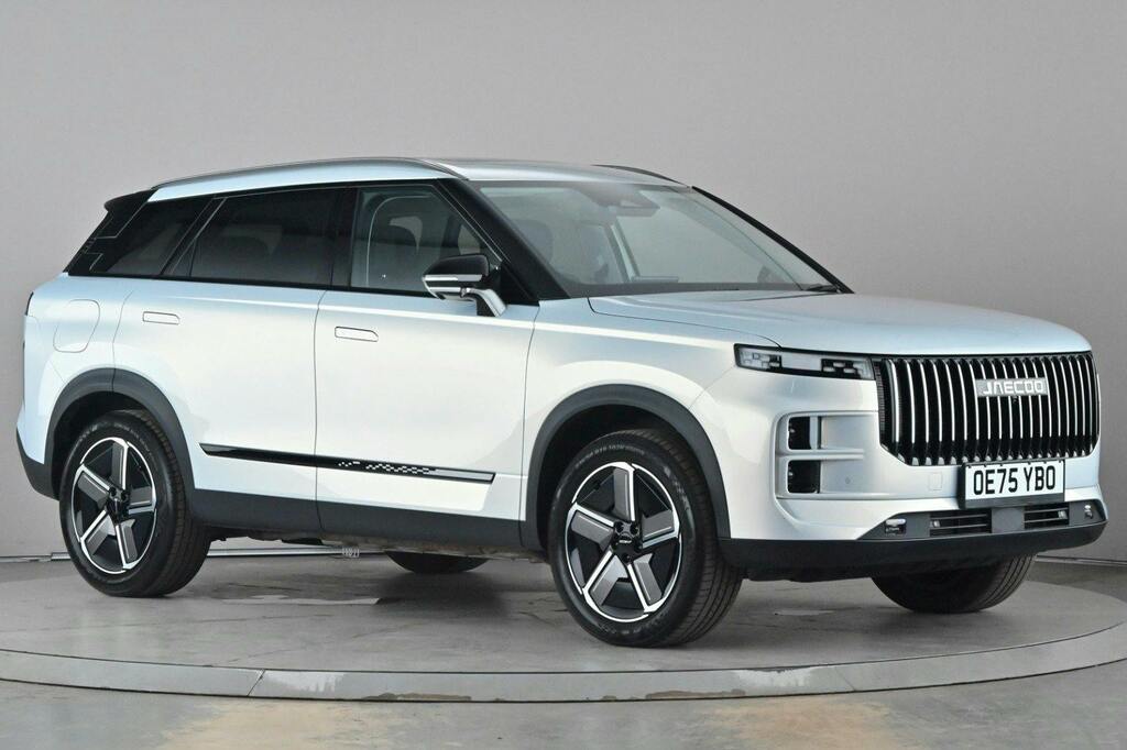 JAECOO 7 1.5T Shs 18.3Kwh Luxury Suv Plug In Hyb Silver