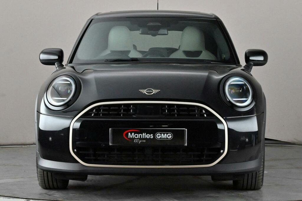 Mini Hatch 1.5C Exclusive Hatchback Steptronic S AK74HMY Black #2