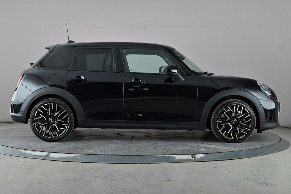Mini Hatch 1.5C Exclusive Hatchback Steptronic S AK74HMY Black #3
