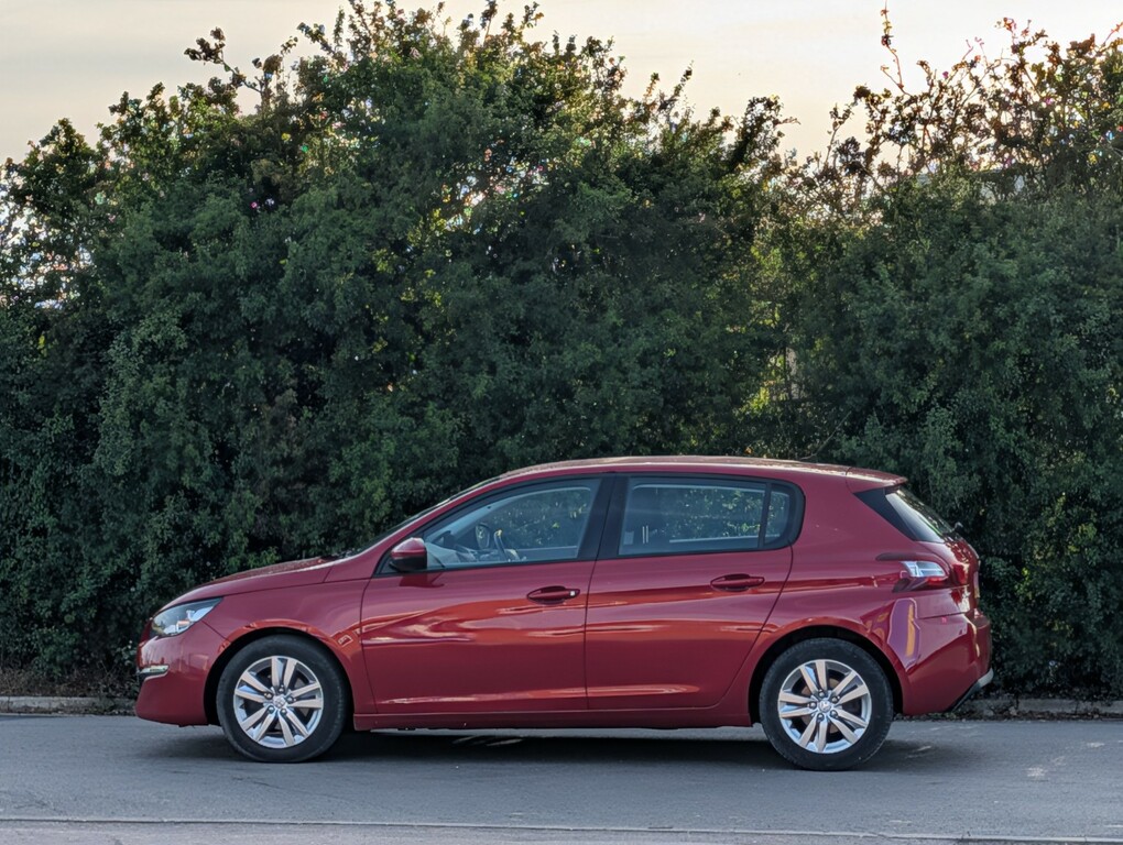 Peugeot 308 1.2 Puretech Active Red #4