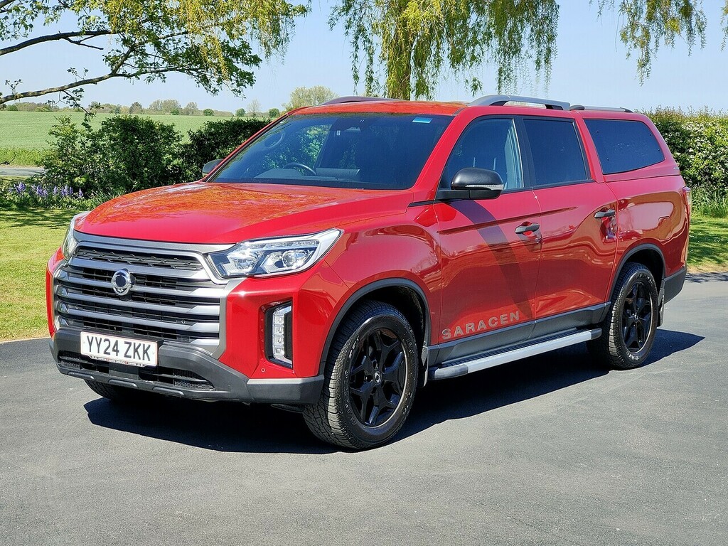 SsangYong Musso Saracen Canopy Towbar Red