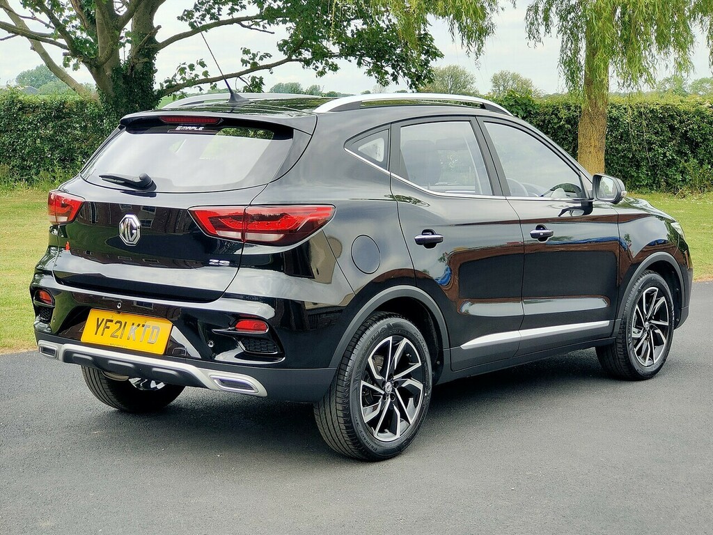 MG ZS T-gdi Exclusive Black #2