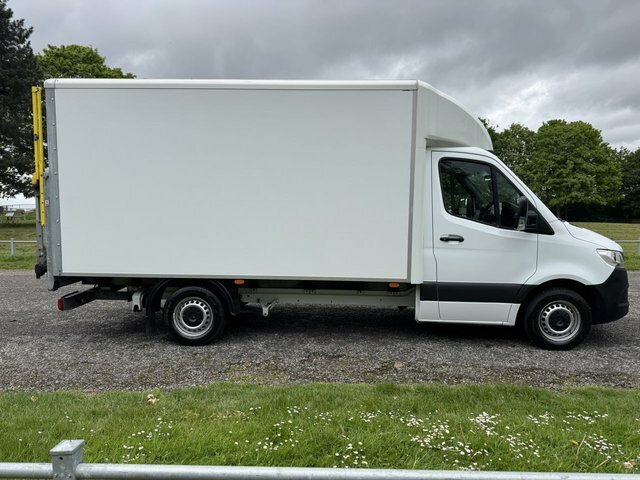 Mercedes-Benz Sprinter 2.0 314Cdi 3.5T. Luton Tail Lift Euro 6 140Ps LN20OSZ White #6
