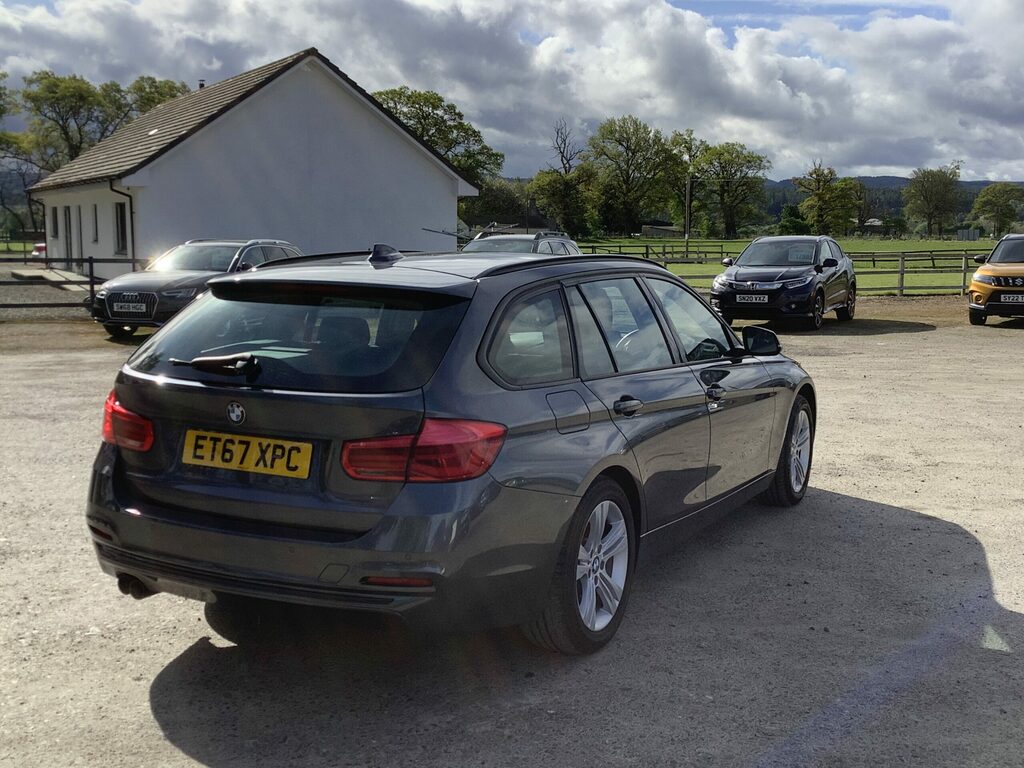 BMW 3 Series Sport Touring X-drive Grey #5