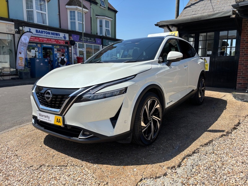 Nissan Qashqai 1.5 H E-power Tekna HF24YPC White #5