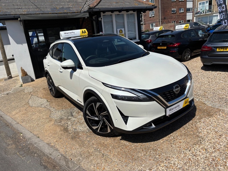 Nissan Qashqai 1.5 H E-power Tekna HF24YPC White #2