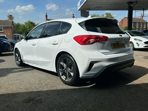 Ford Focus 2018 18 St-line BC18XJO White #4