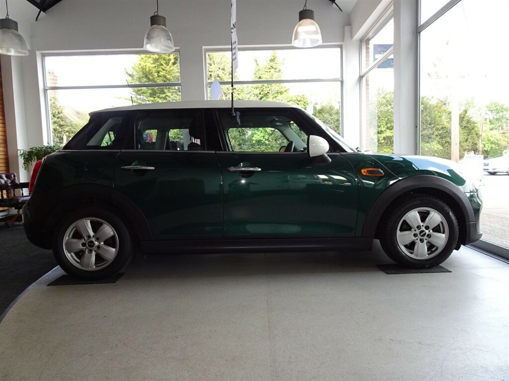 Mini Hatch 1.5 Cooper Hatchback Euro 6 Ss FY15MGV Green #2