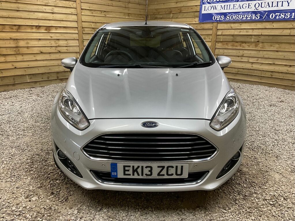 Ford Fiesta Titanium X Hatchback Silver #2