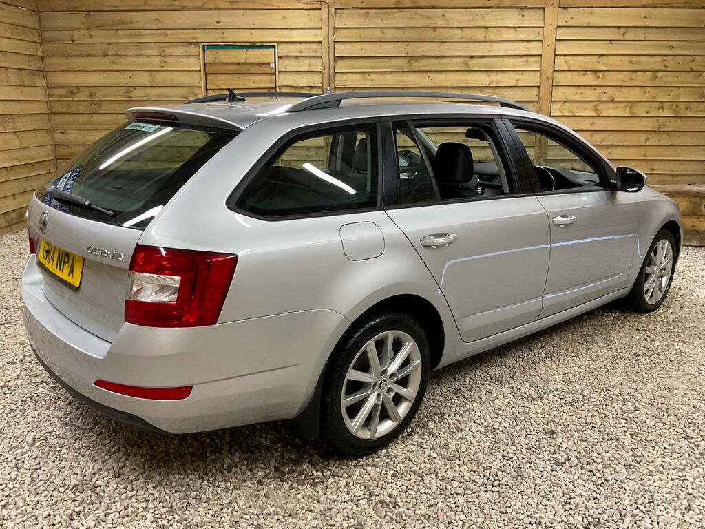 Skoda Octavia Tdi Elegance Estate Silver #6