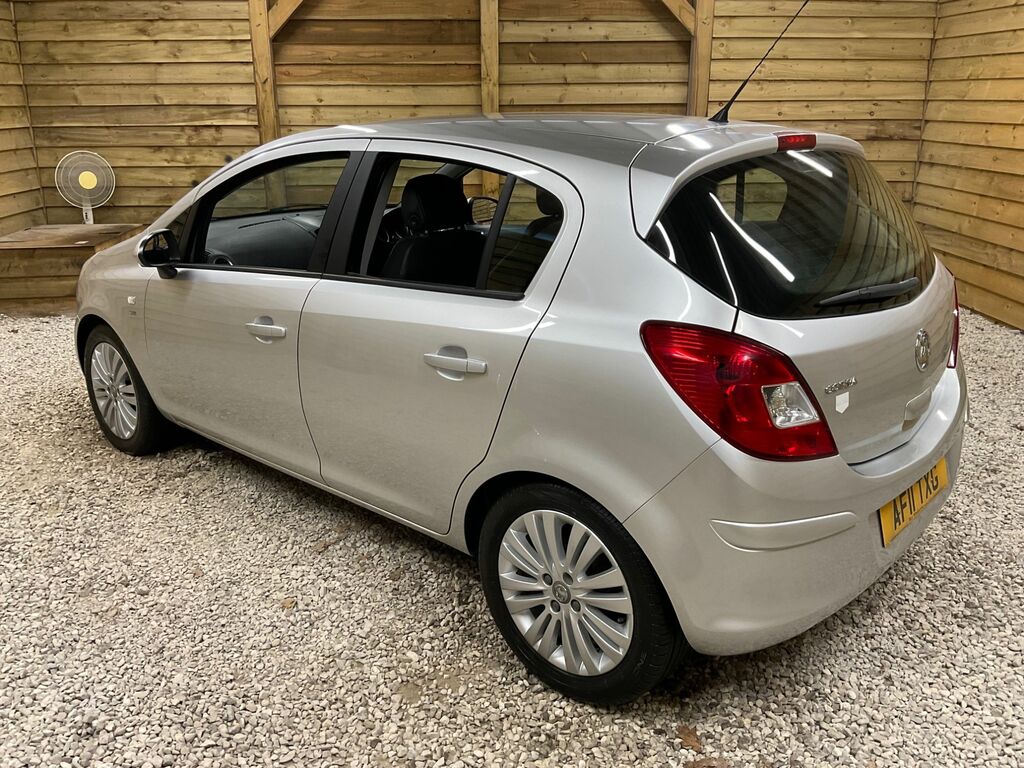 Vauxhall Corsa 16V Se Hatchback Silver #4