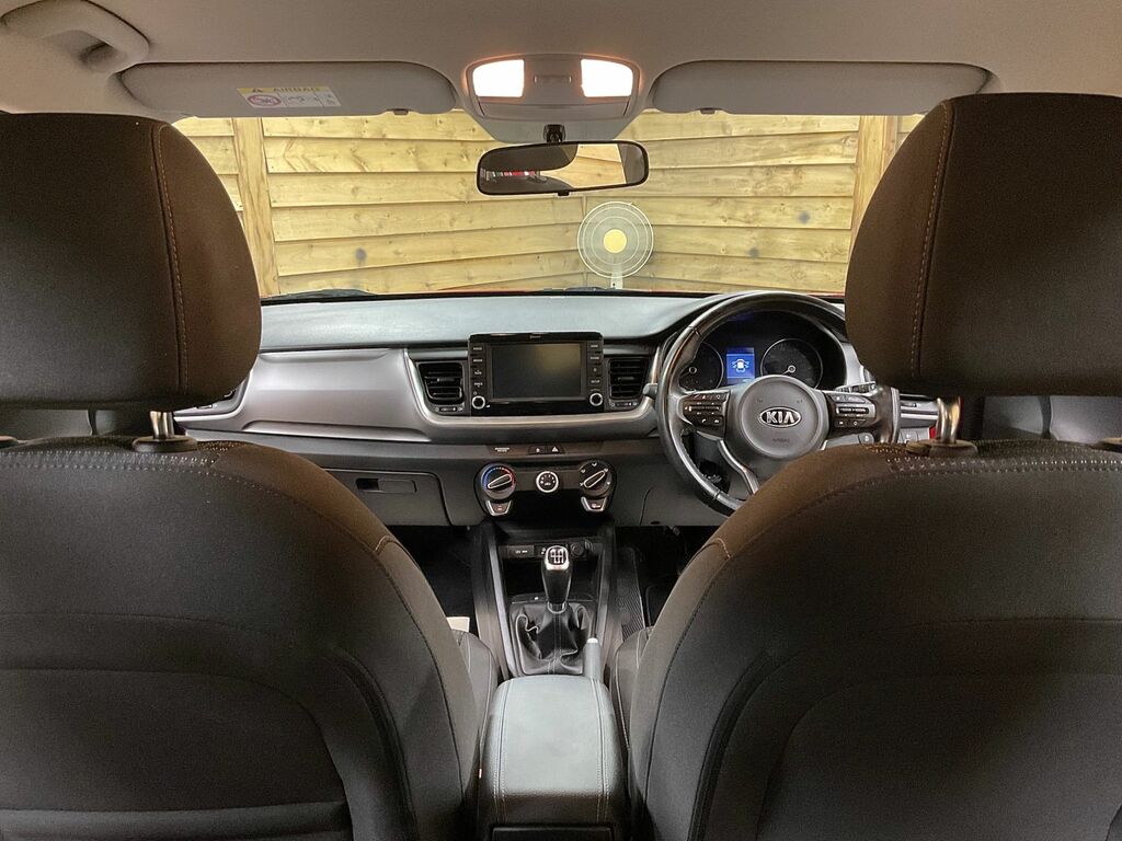 Kia Stonic 1.0T Gdi Maxx White #24