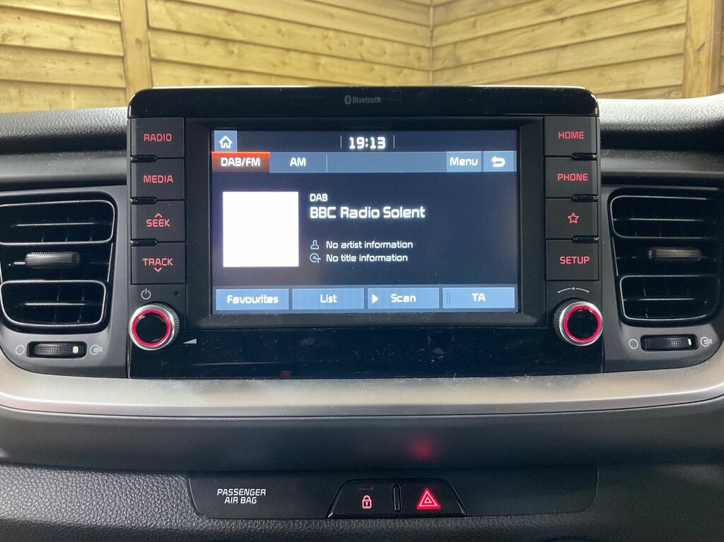 Kia Stonic 1.0T Gdi Maxx White #35