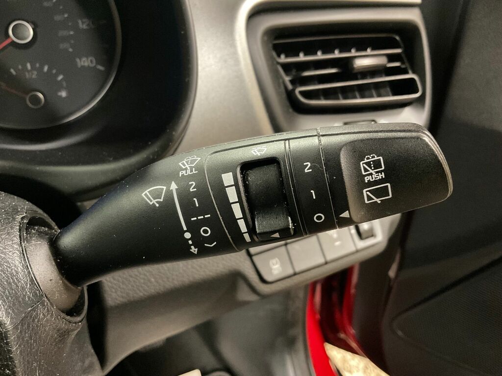 Kia Stonic 1.0T Gdi Maxx White #30