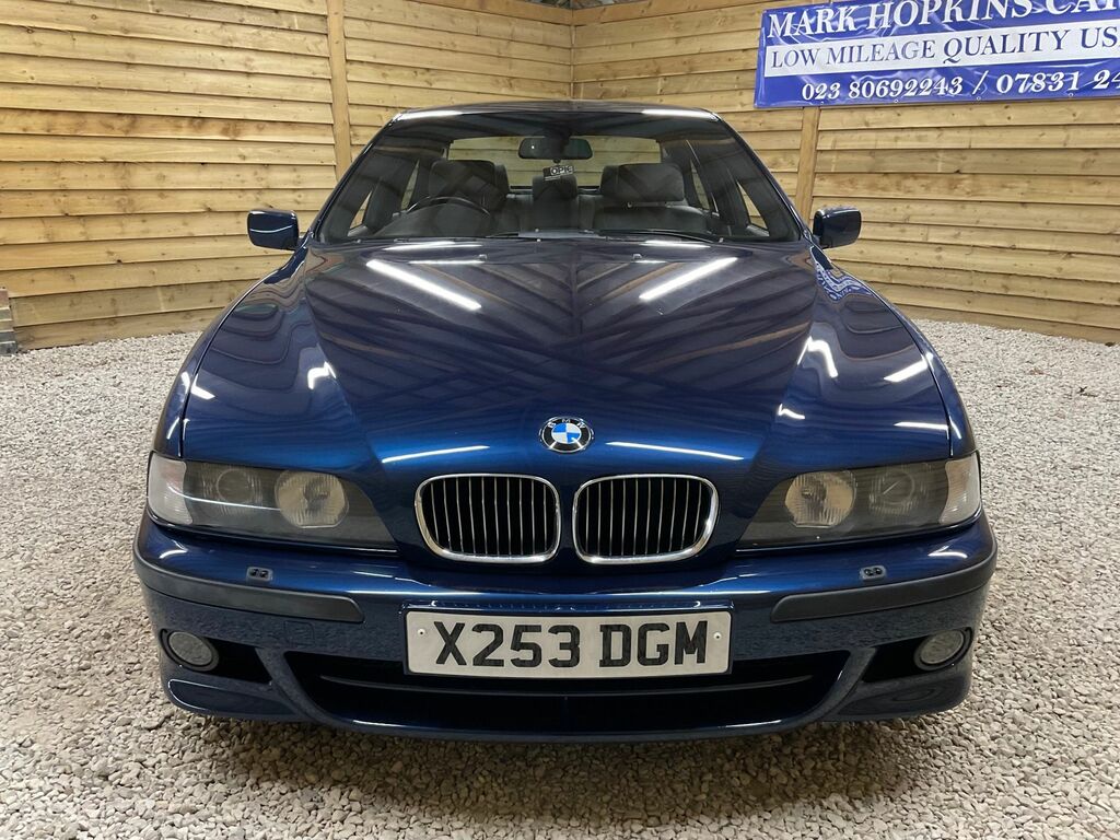 BMW 5 Series Se Black #2
