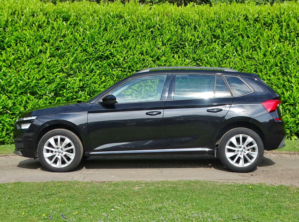 Skoda Kamiq 1.0 Tsi Se Drive Suv Dsg Euro 6 Ss HT72BVV Black #4