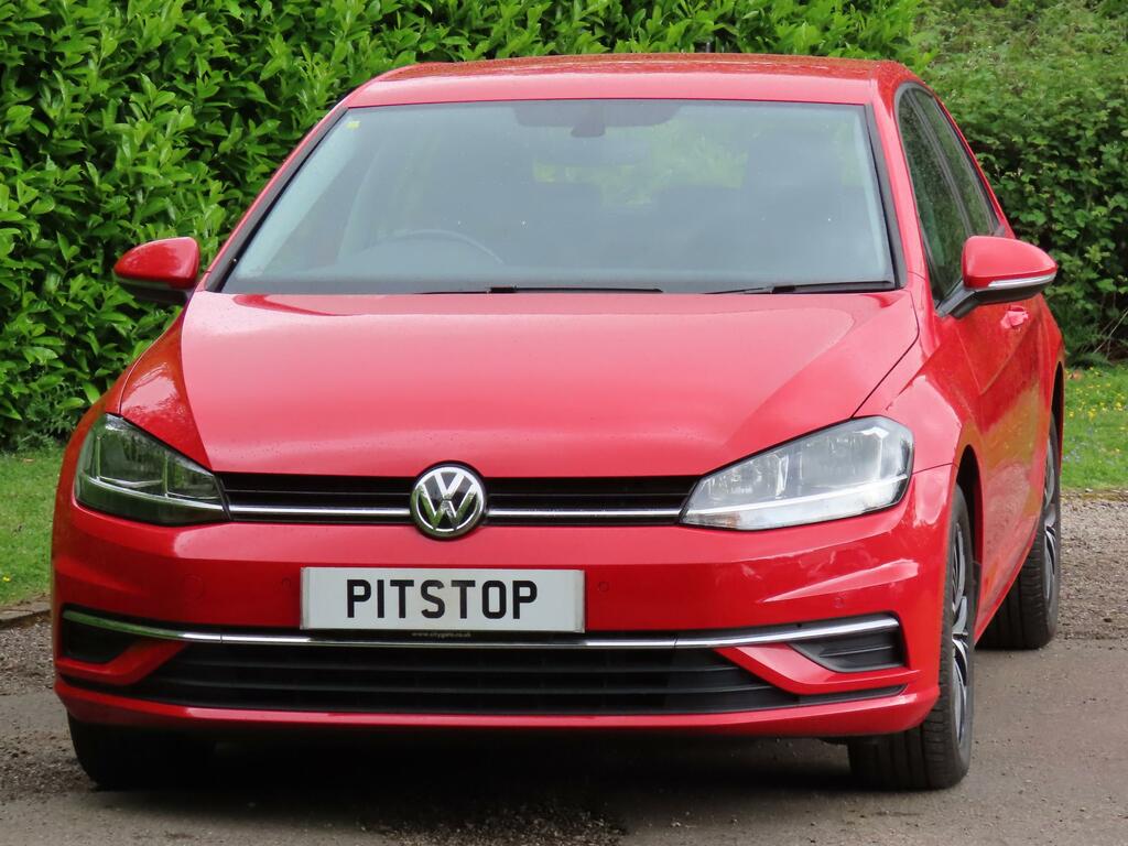 Volkswagen Golf 1.0 Tsi Bluemotion Tech Se Hatchback Ds Red