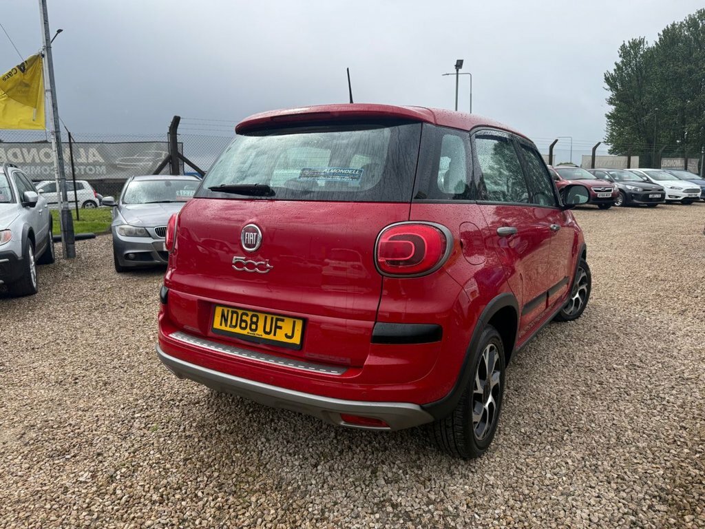 Fiat 500L 1.4L City Cross Red #3