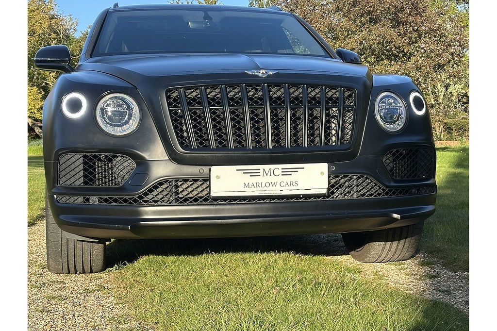 Bentley Bentayga V8 U361 Ulez Black