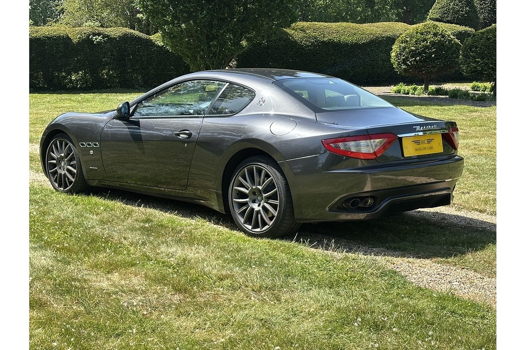 Maserati GranTurismo 4.7L S White #7