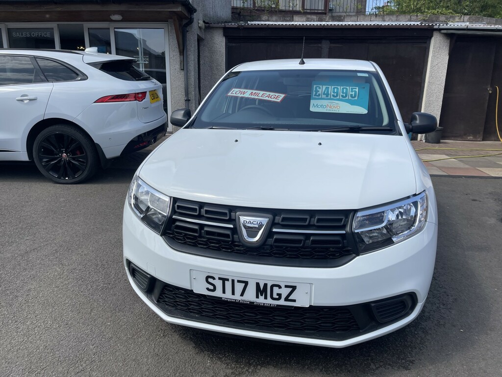 Dacia Sandero Hatchback 1.0 Ambiance Sce 75 2017 White #2