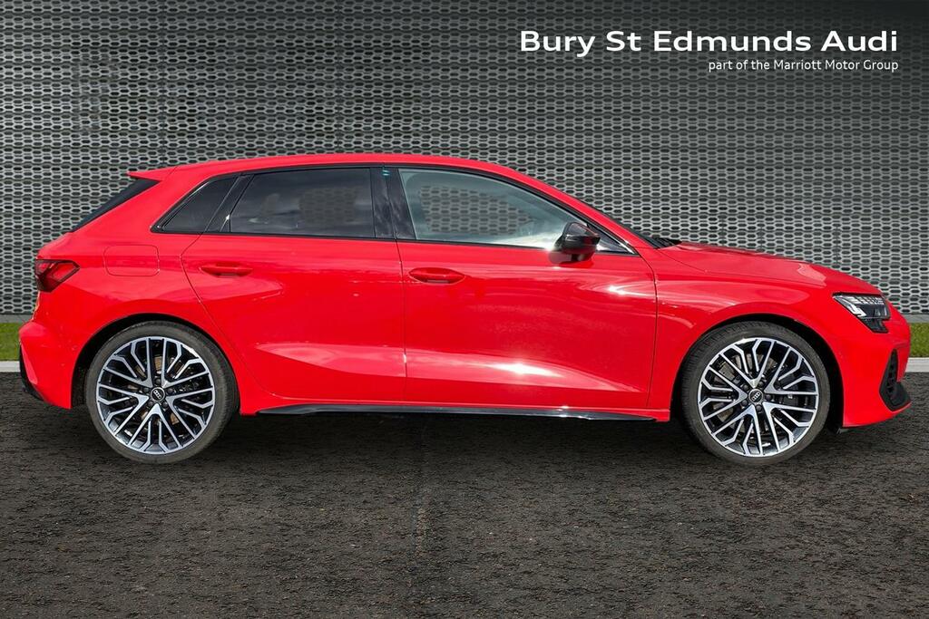 Audi S3 2.0 Tfsi Vorsprung Sportback S Tronic Q AV25WEC Red #4