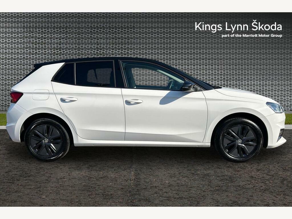 Skoda Fabia 1.0 Tsi Colour Edition Dsg Euro 6 Ss YF74UYD White #4