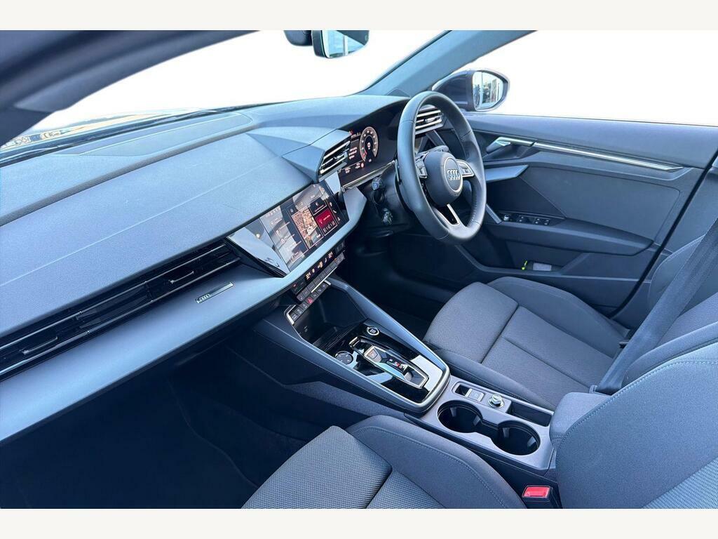 Audi A3 1.5 Tfsi 30 Sport Sportback S Tronic Eu LY25EMV Grey #2