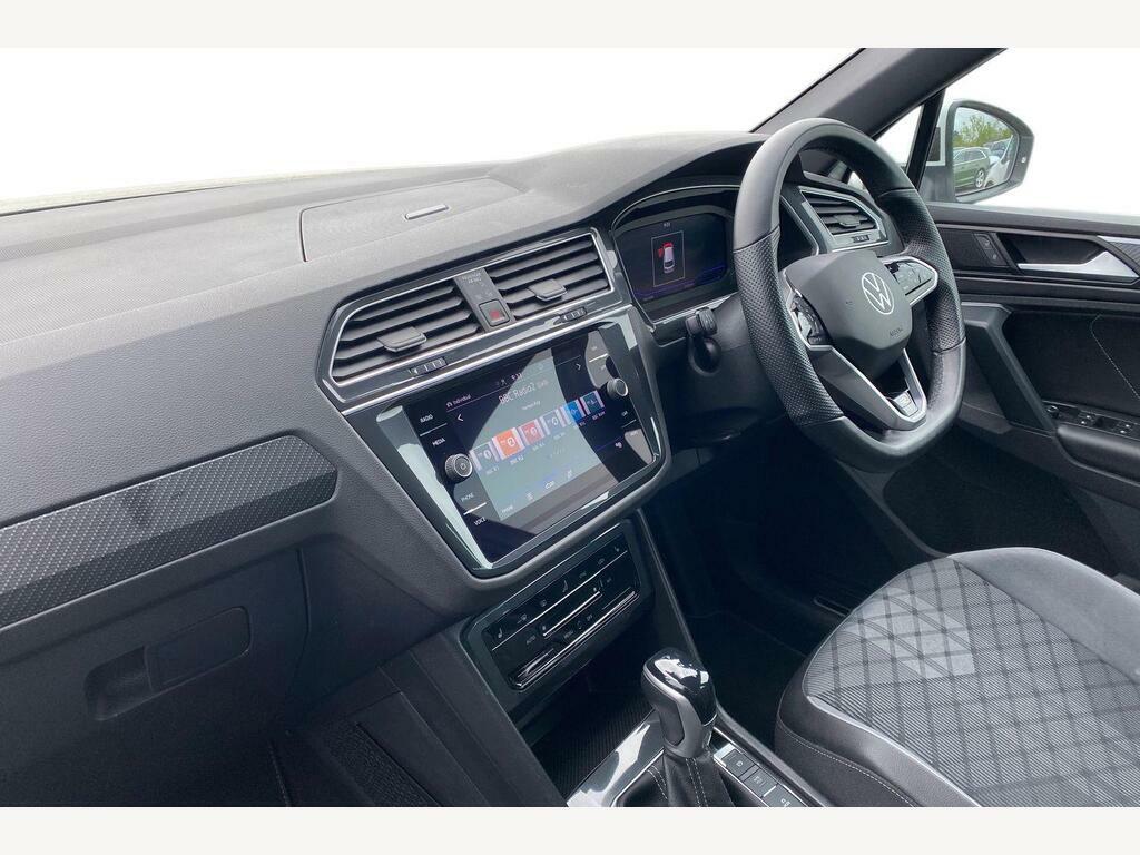 Volkswagen Tiguan 2.0 Tdi R-line Dsg Euro 6 Ss KT72NYY White #2