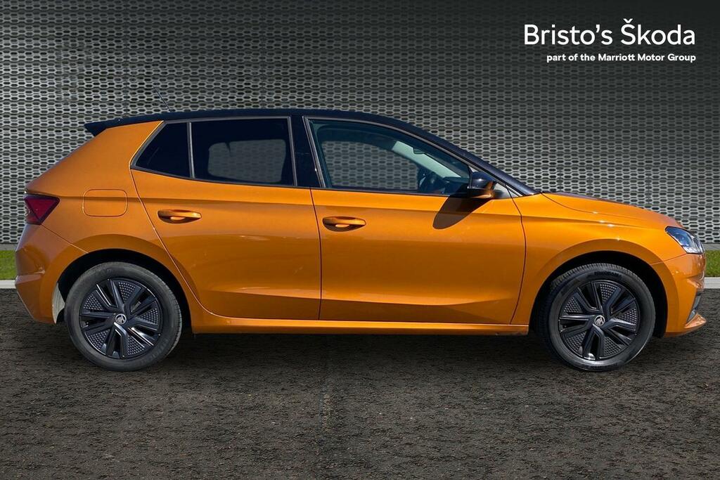 Skoda Fabia 1.0 Tsi Colour Edition Hatchback EF22KRK Orange #4