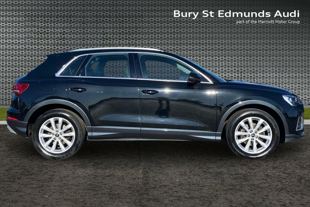 Audi Q3 1.5 Tfsi Cod 35 Sport Suv S Tronic Euro YR74JOV Black #4