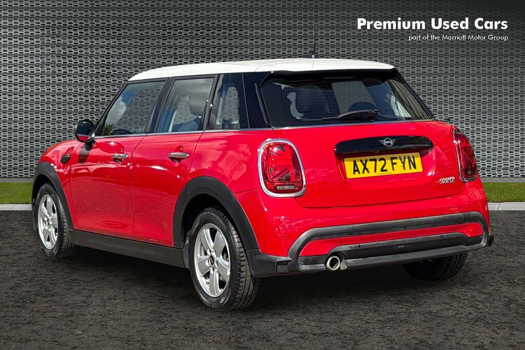 Mini Hatch 1.5 Cooper Classic Hatchback Steptronic AX72FYN Red #3